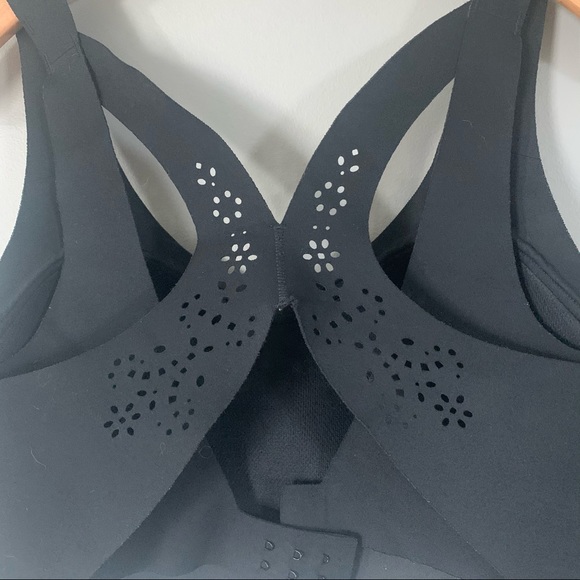 Victoria's Secret Sport Bra Angel Maximum Support - Picture 5 of 6